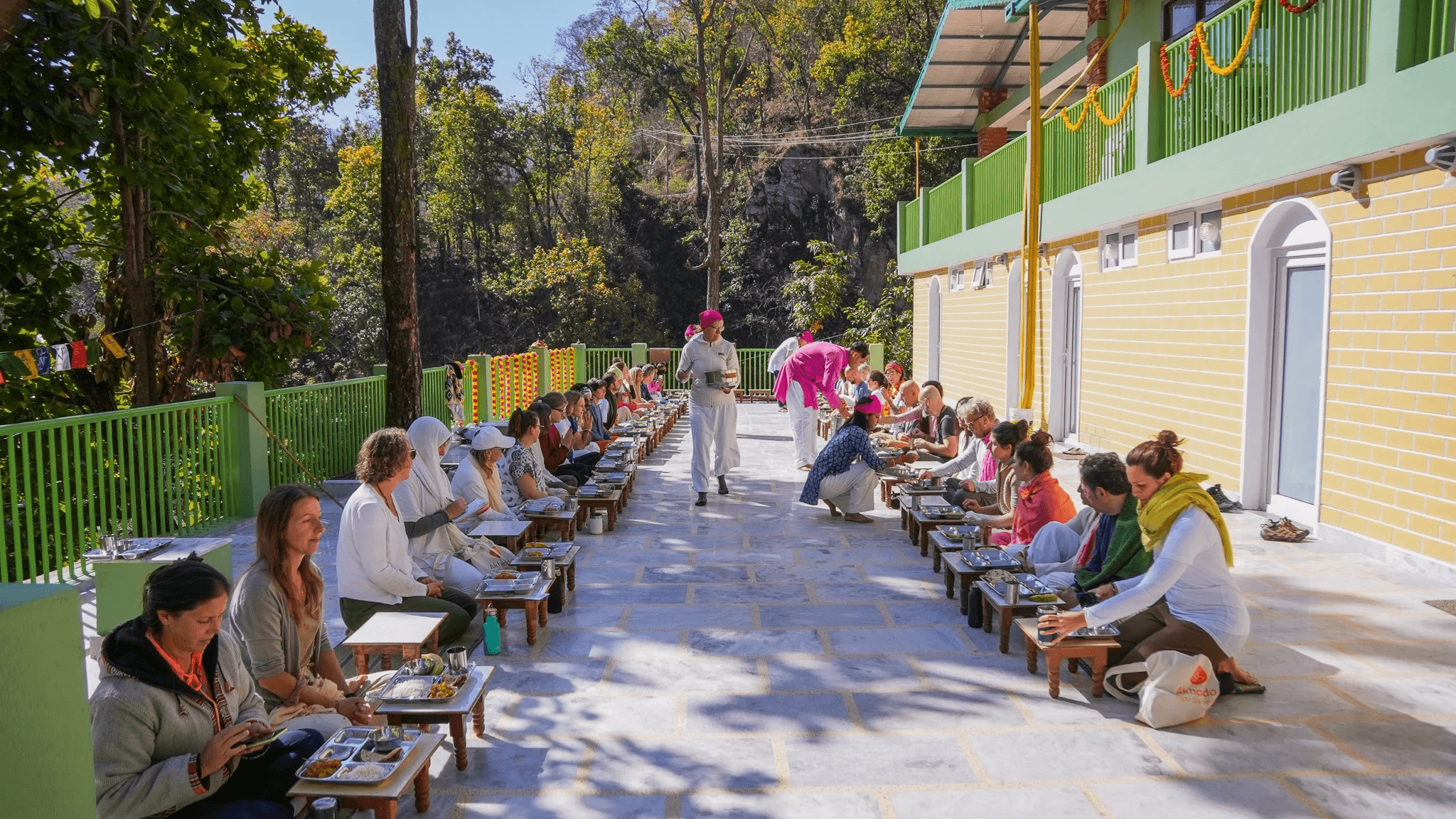 Retreat Dining